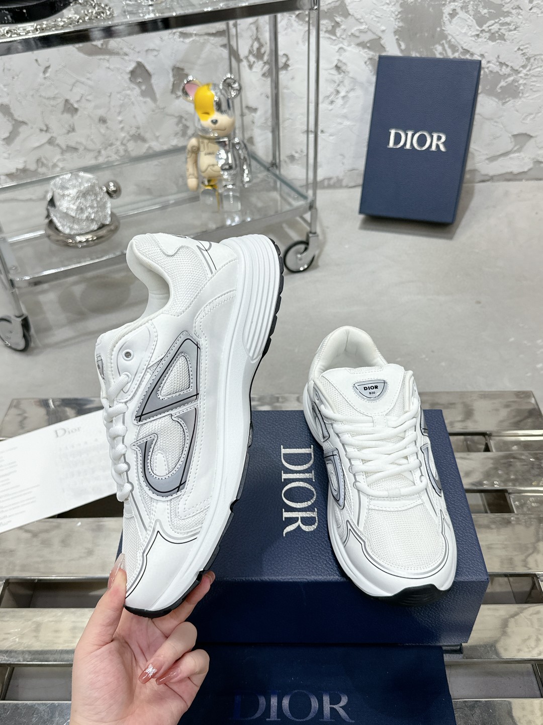 Dior-B30-5-Wit